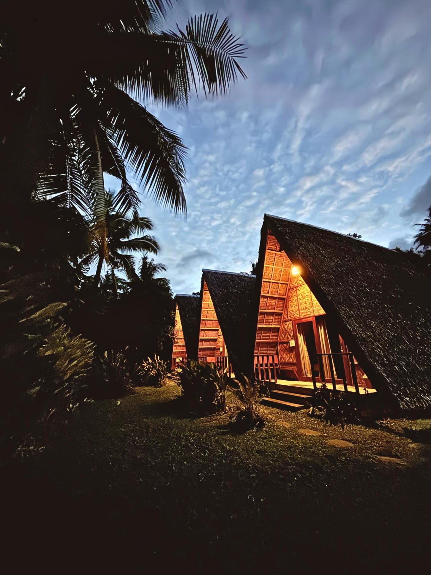 Triangle Palms Siargao Villa General Luna  Buitenkant foto